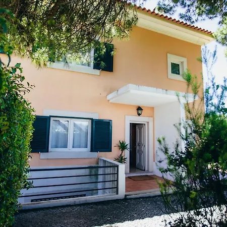 Mountain House Cascais